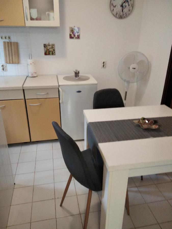 Apartment Anny Pula Ngoại thất bức ảnh